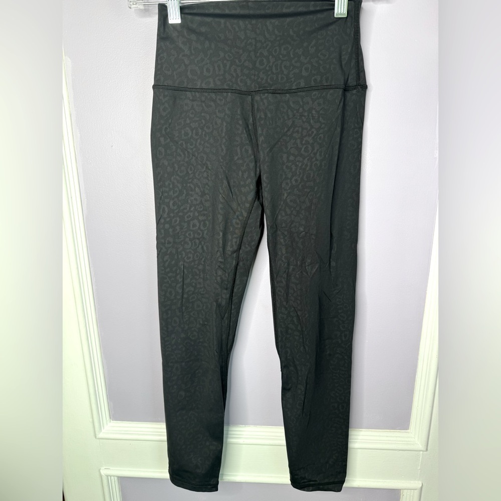 Born Primitive Black Leopard Leggings Size M